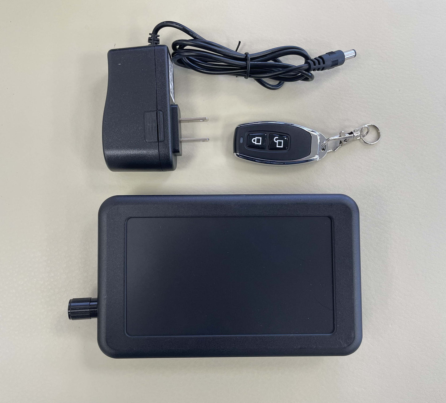 INHIBIDOR DE MICRÓFONOS, DISPOSITIVO ANTI GRABACIÓN DE AUDIO